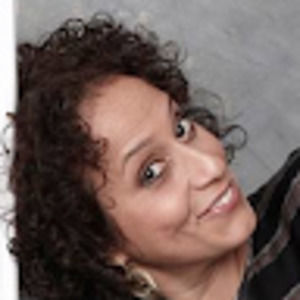 Meet your Posher, Debora